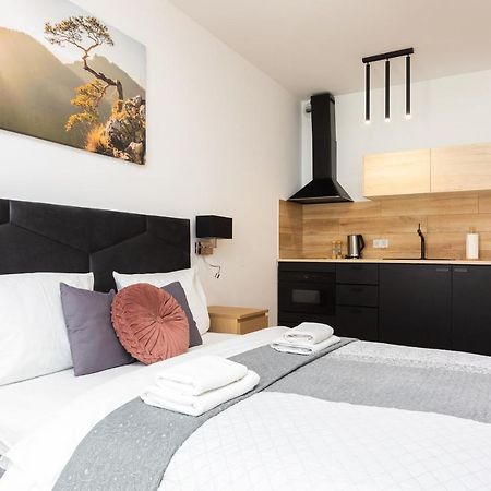 Old Town Rajska Street Apartment Krakow Luaran gambar