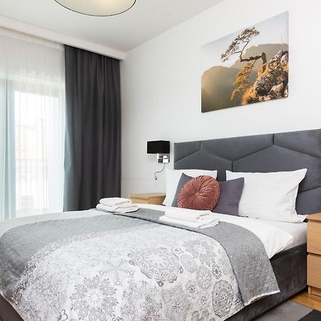 Old Town Rajska Street Apartment Krakow Luaran gambar