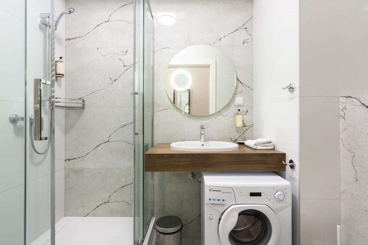 Old Town Rajska Street Apartment Krakow Luaran gambar