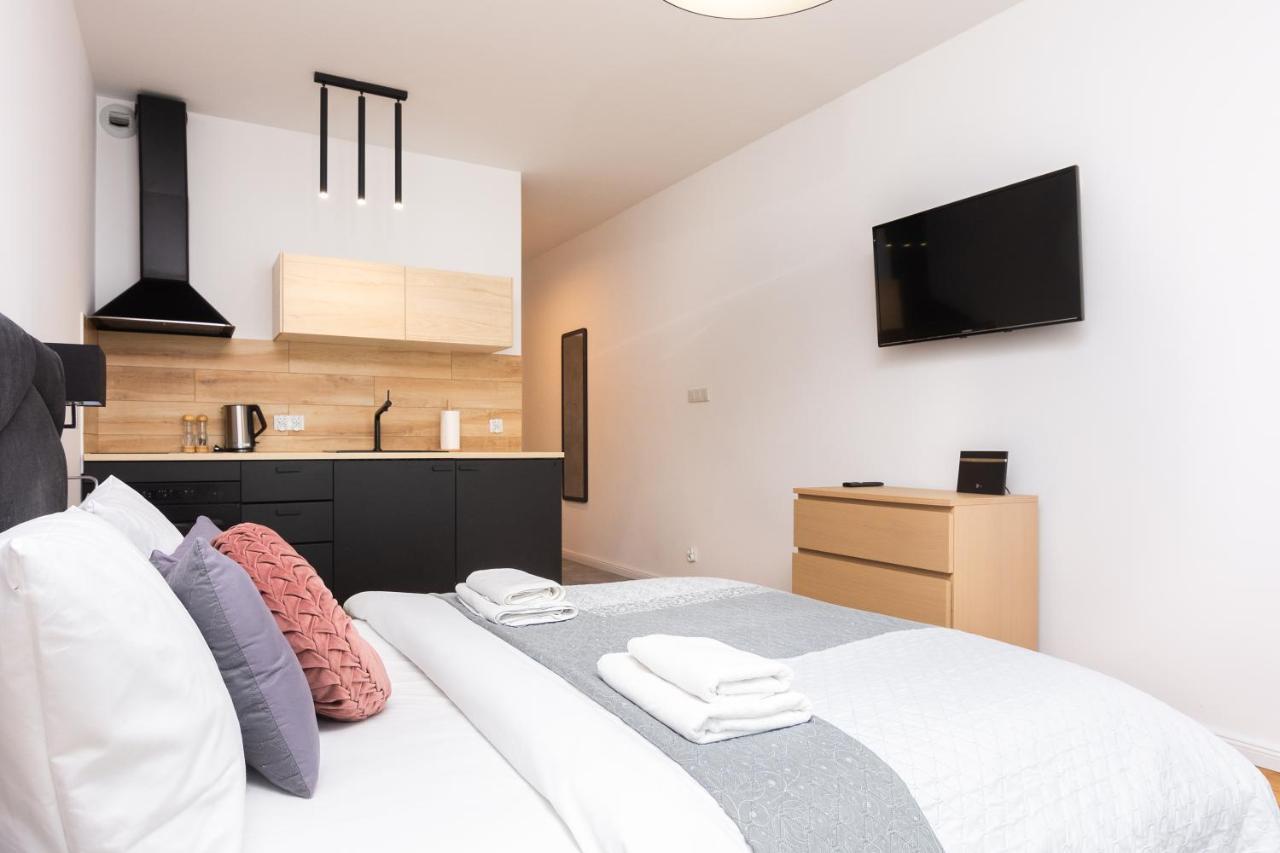 Old Town Rajska Street Apartment Krakow Luaran gambar